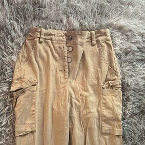 Fashion Bova Cargo pants 
cuffed bottom